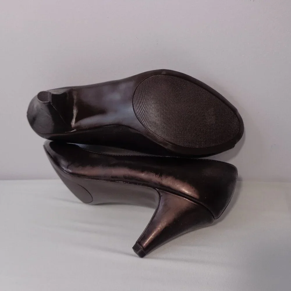 Mossimo Women’s Shiny Brown Mid Heel Peep-Toe Pumps Heels Shoes Size 8‎